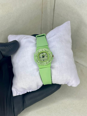 WHITE STONE DAIMOND GAREEN STRAP PRIMIUM LOOK HIGH DEMAND